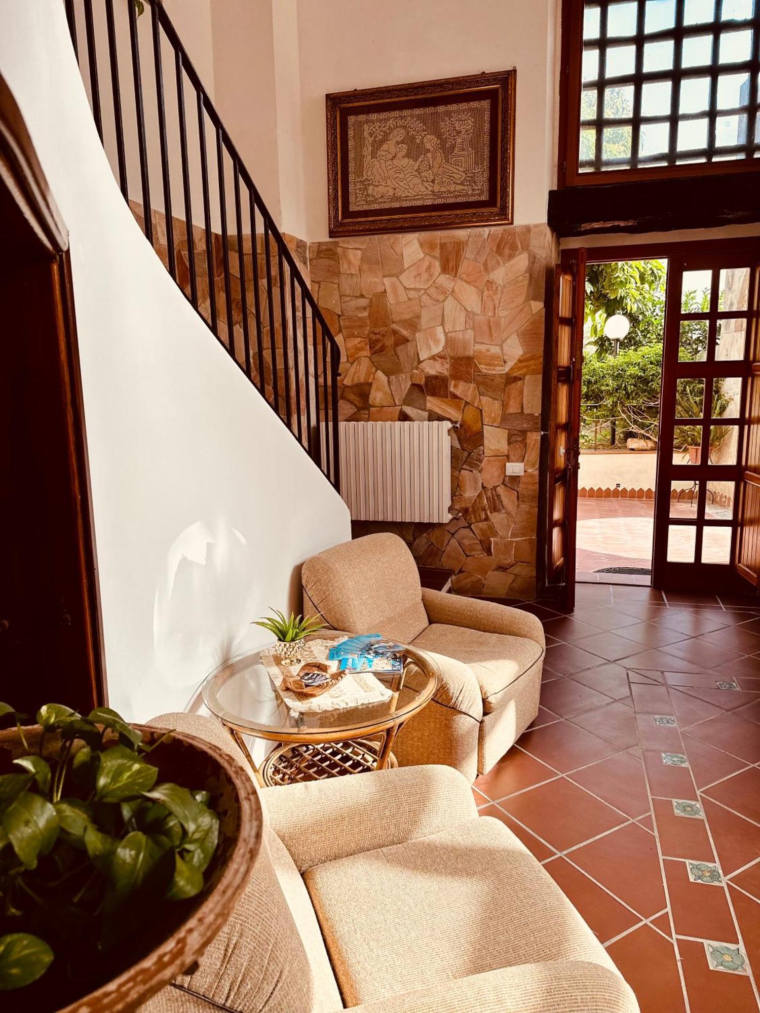 Villa Tiche تْشيفالو المظهر الخارجي الصورة